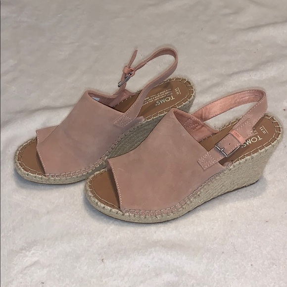 Toms Shoes - 🌸NWOT Toms Blush Pink Wedges!🌸